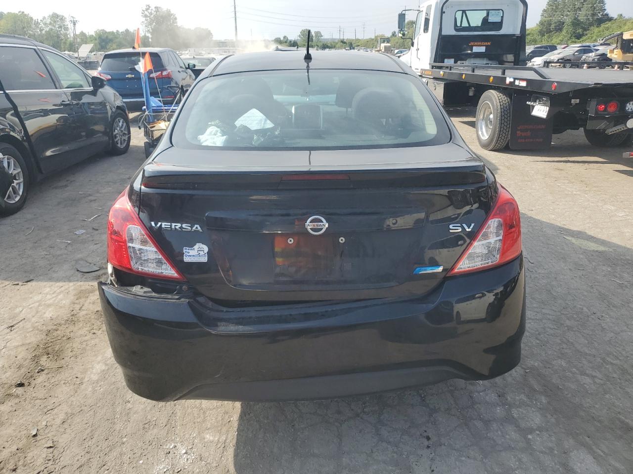 2015 Nissan Versa S VIN: 3N1CN7AP8FL815046 Lot: 72013824