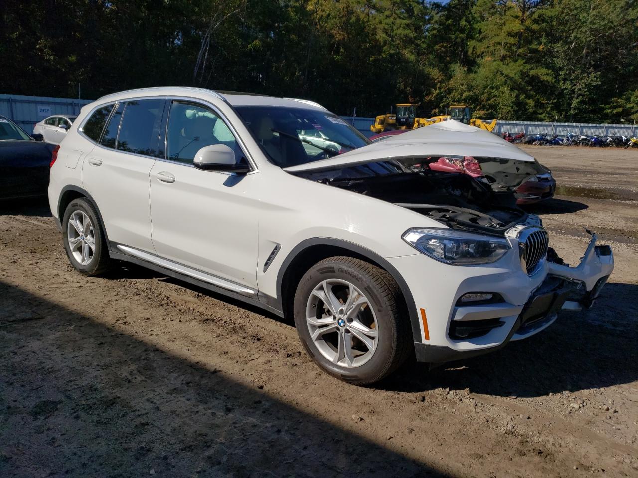 VIN 5UXTR9C51KLE12302 2019 BMW X3 no.4