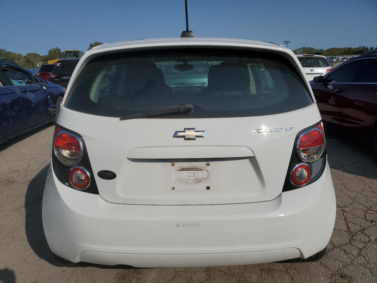 1G1JC6SH8G4103583 2016 Chevrolet Sonic Lt