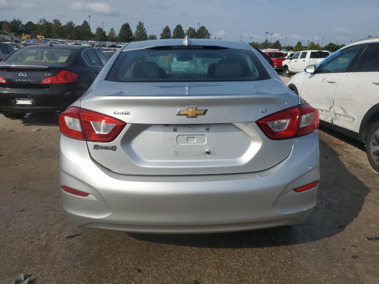 2018 Chevrolet Cruze Lt VIN: 1G1BE5SM3J7138706 Lot: 69285924