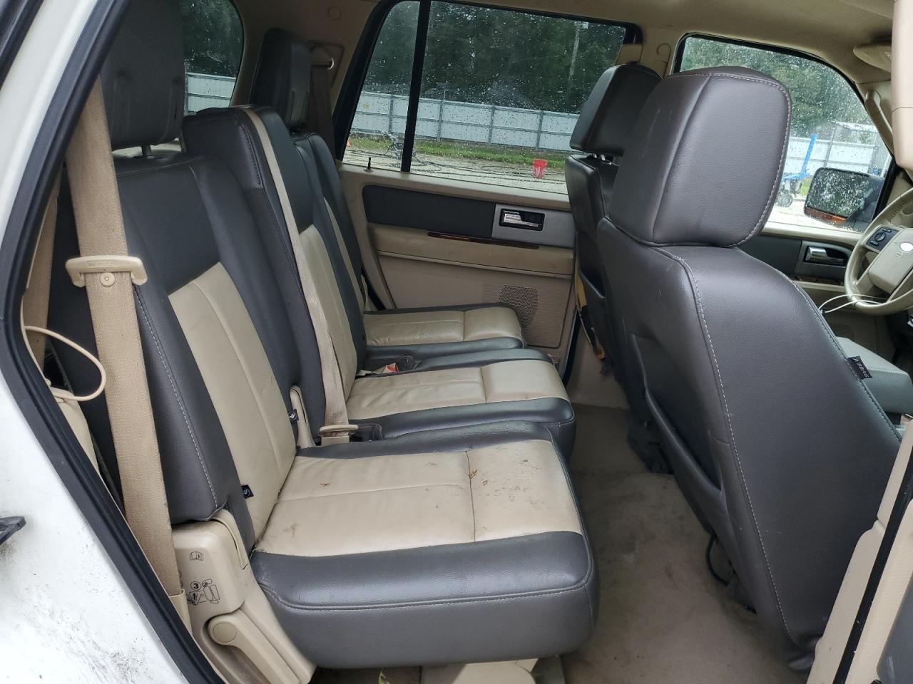 2008 Ford Expedition - Image 11