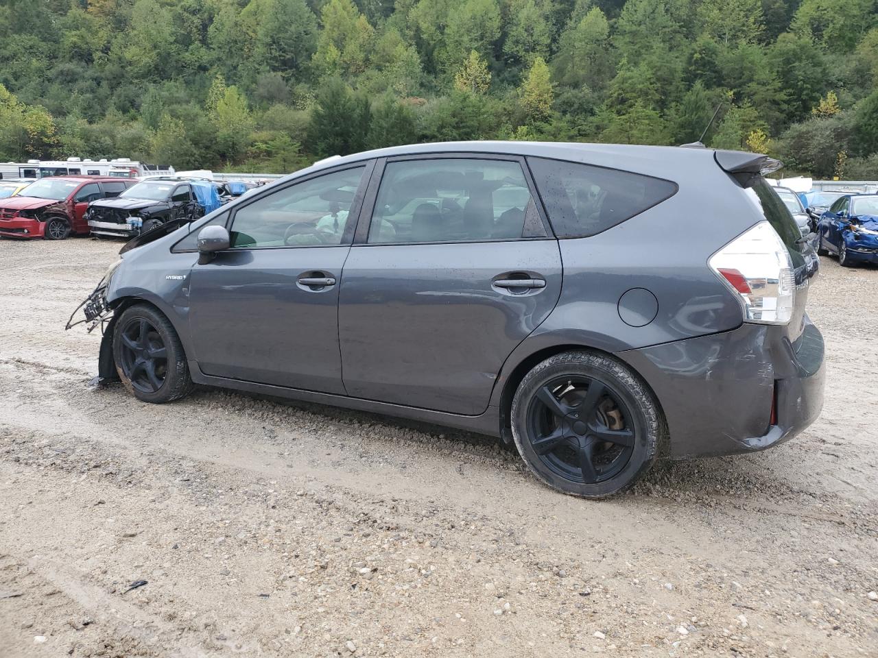2013 Toyota Prius - Image 2
