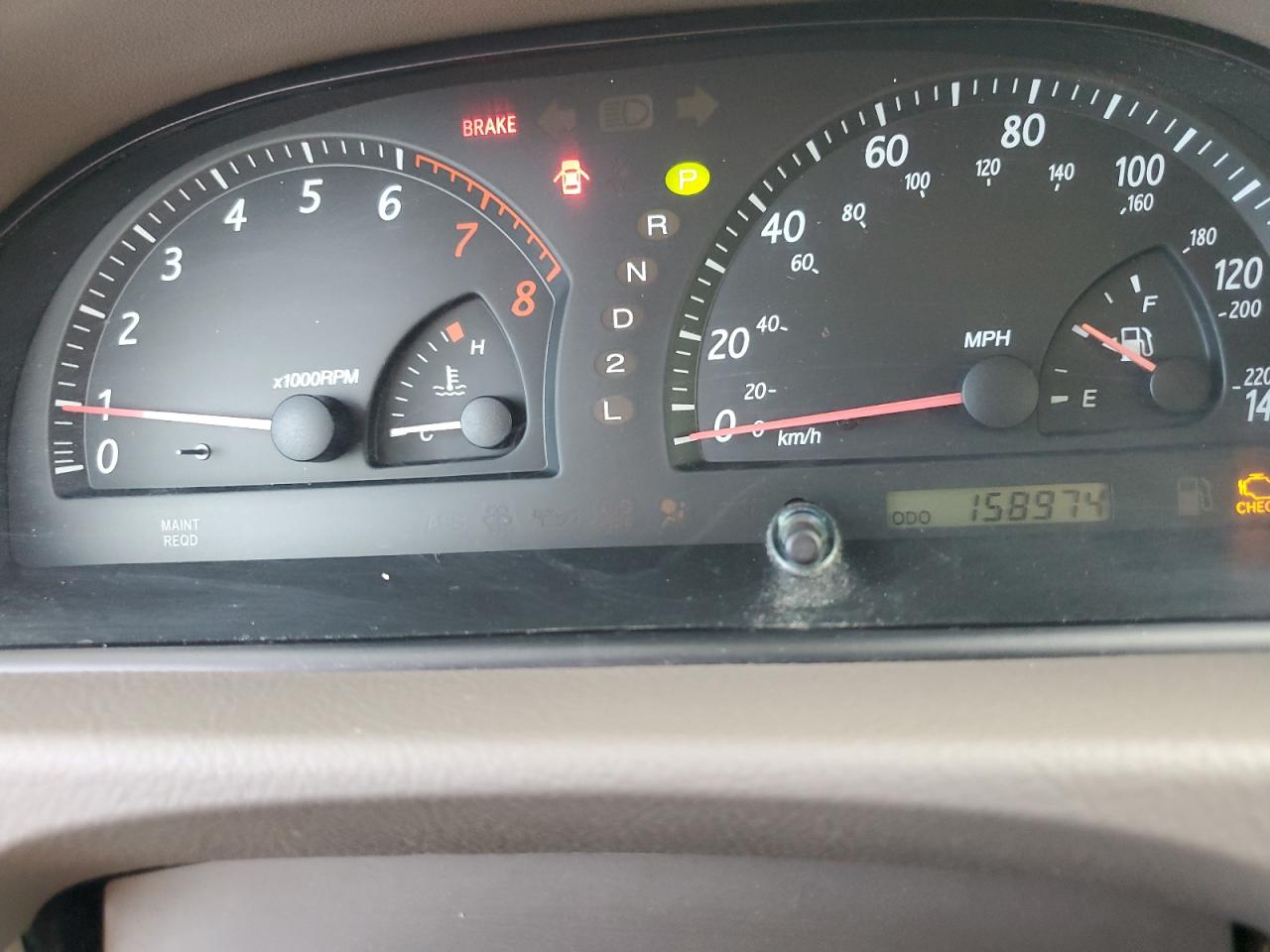 JTDBE30K640251883 2004 Toyota Camry Le