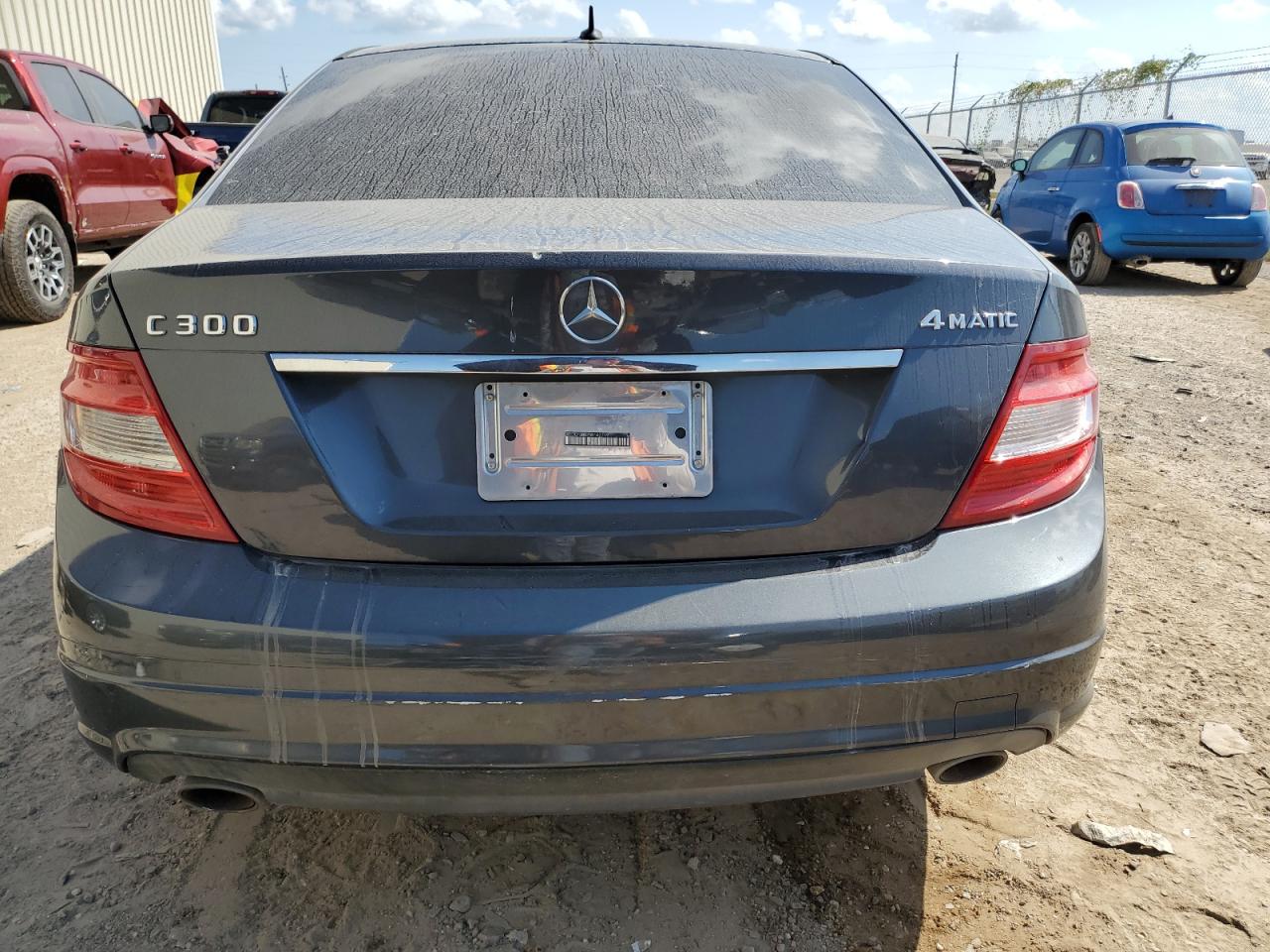 2011 Mercedes-Benz C 300 4Matic VIN: WDDGF8BB2BR142719 Lot: 71819904