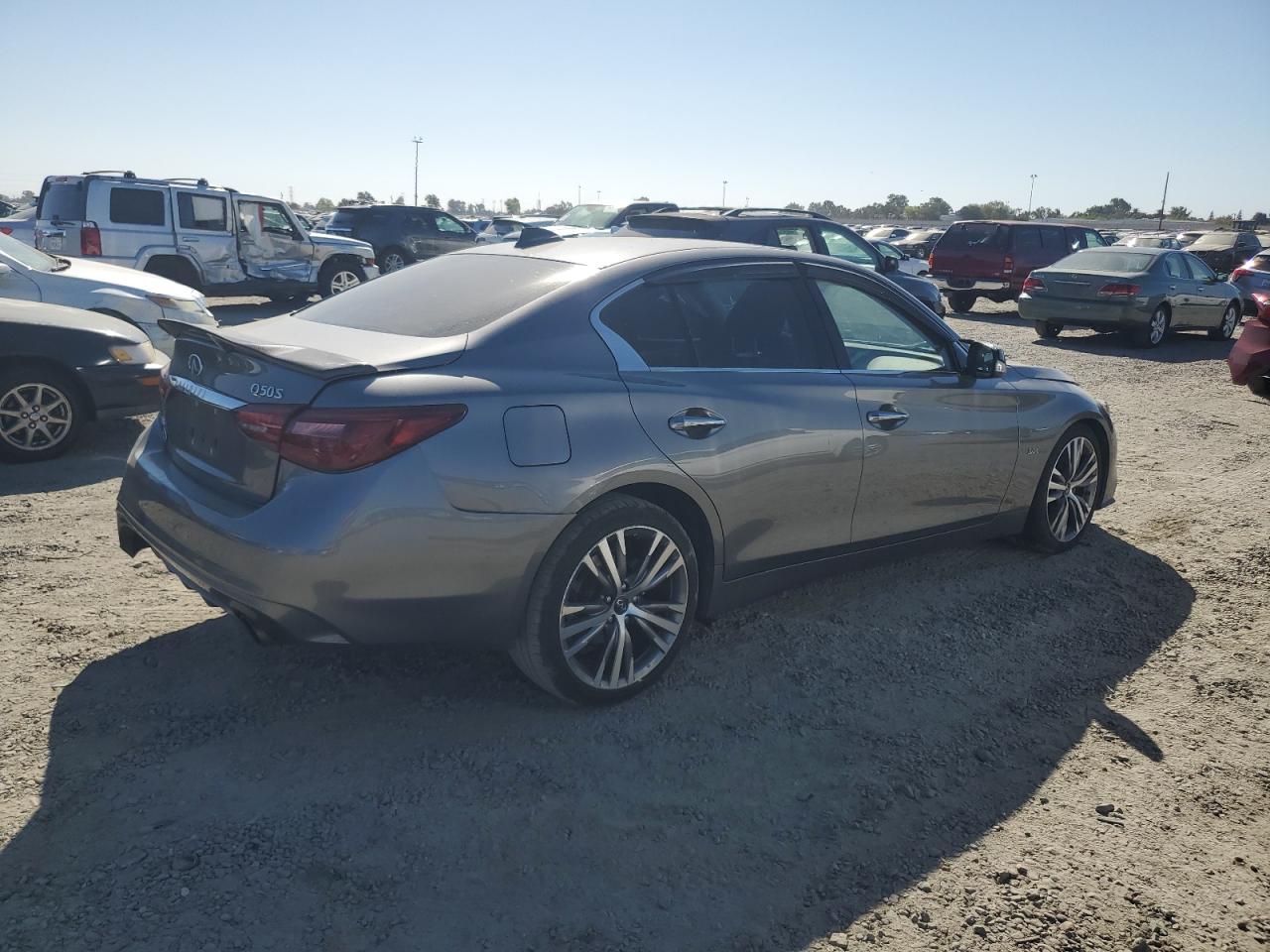 VIN JN1EV7AR3JM433158 2018 INFINITI Q50 no.3