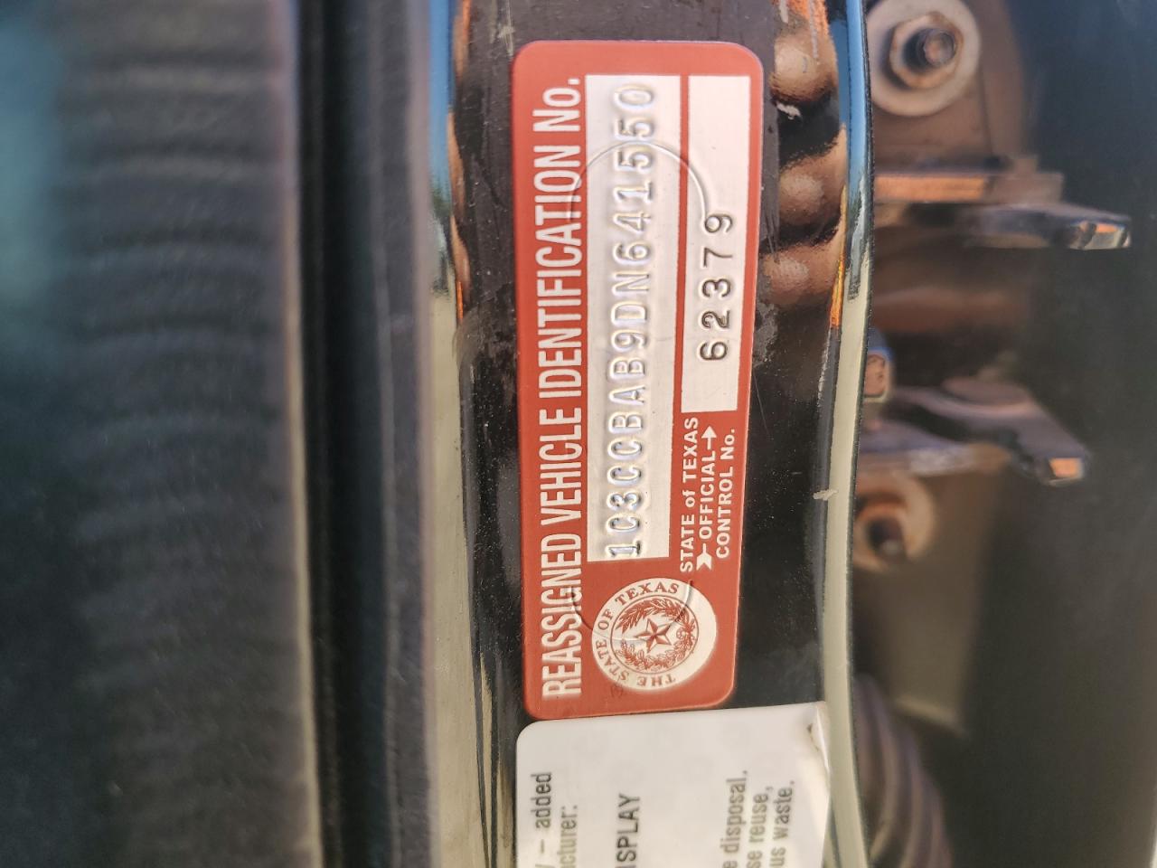 2013 Chrysler 200 - Image 12