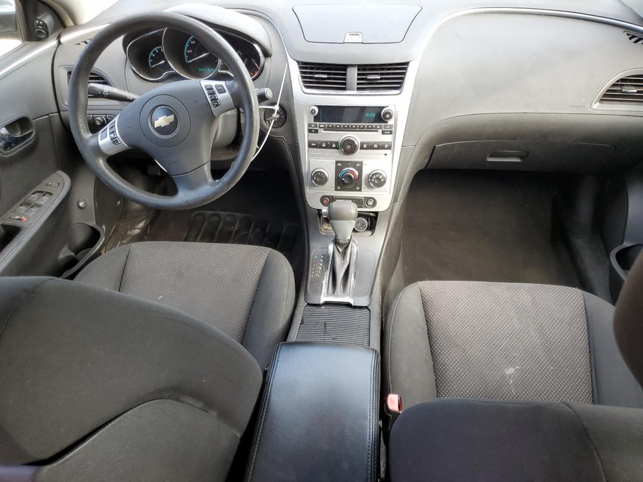 2009 Chevrolet Malibu - Image 8