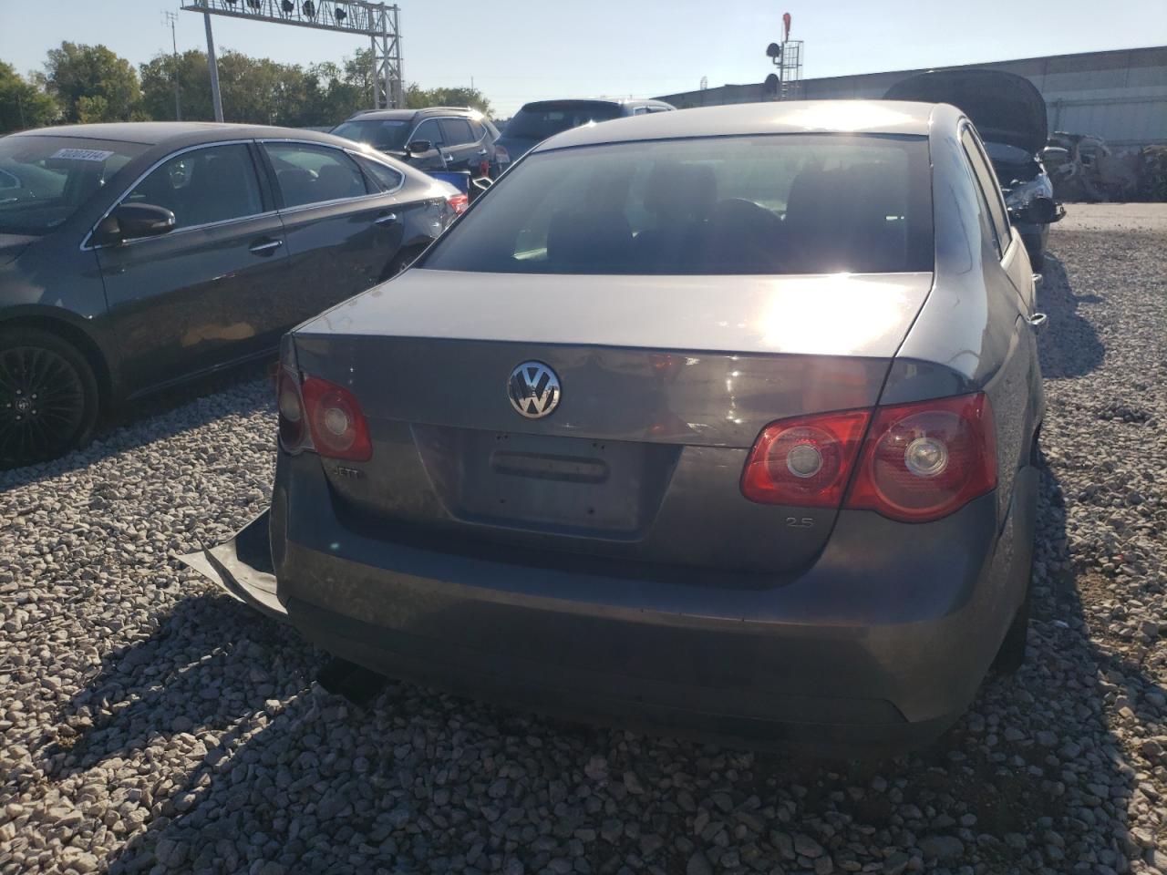 3VWRF71K56M690765 2006 Volkswagen Jetta 2.5