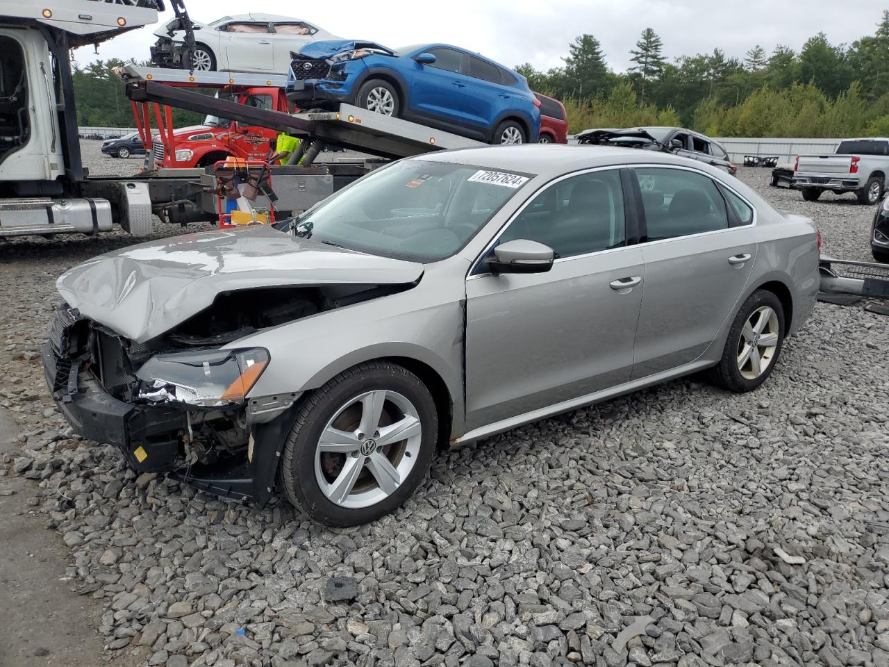 2013 VOLKSWAGEN PASSAT