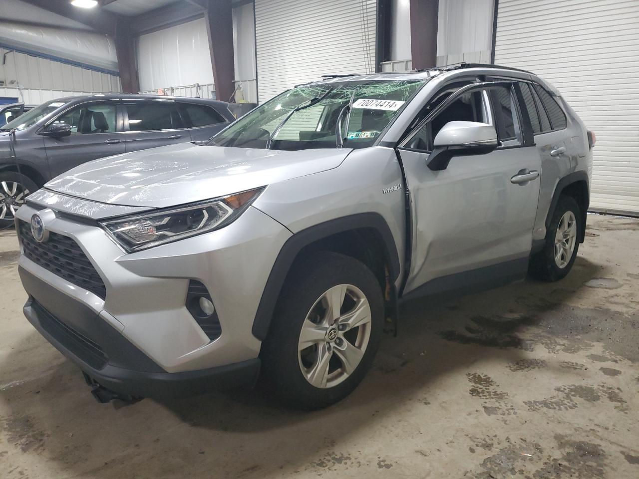 JTMRWRFV2MJ053392 2021 Toyota Rav4 Xle