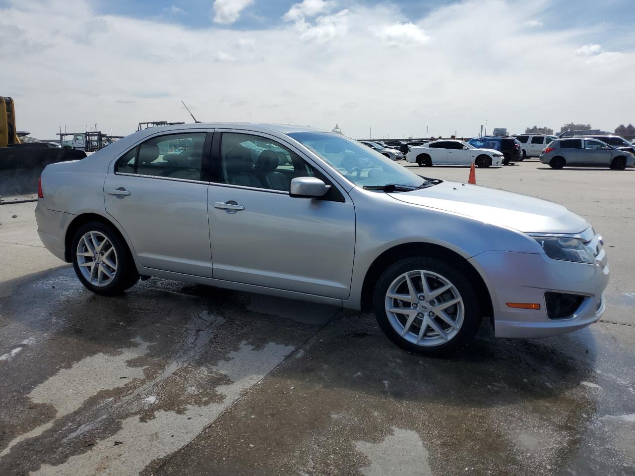 2011 Ford Fusion - Image 4