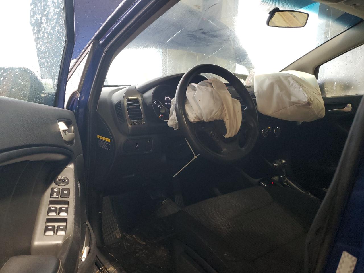 2017 Kia Forte Lx VIN: 3KPFK4A7XHE052214 Lot: 61181575