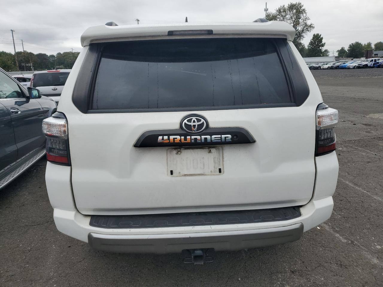 2019 Toyota 4Runner Sr5 VIN: JTEBU5JR2K5669167 Lot: 71681604