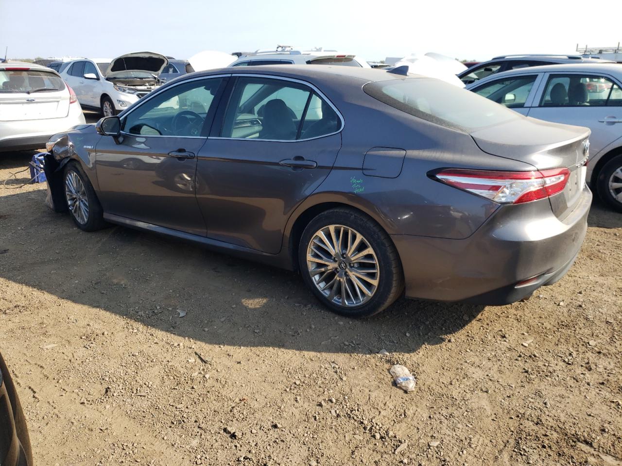 VIN 4T1B21HK6KU511587 2019 TOYOTA CAMRY no.2