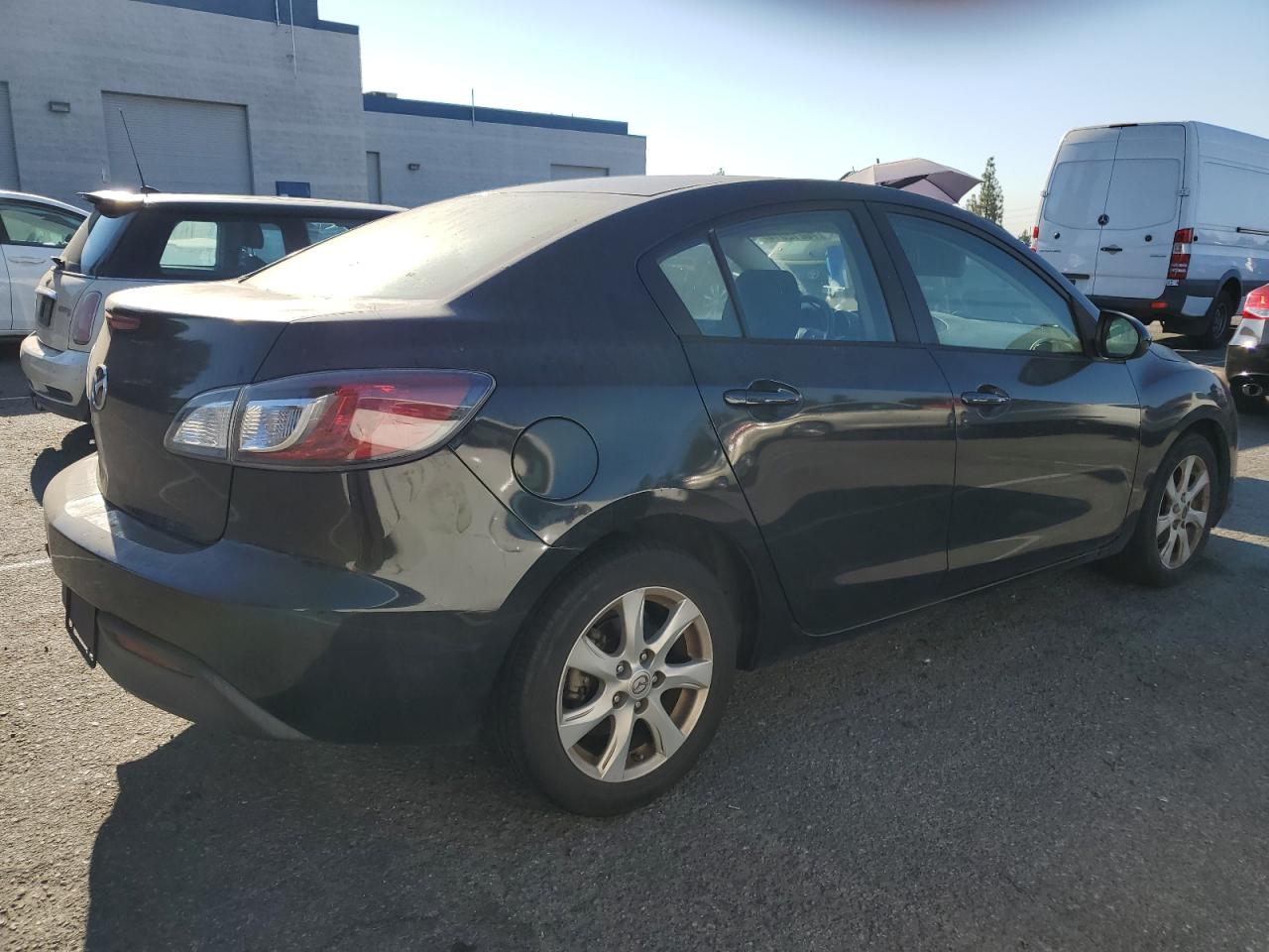 2011 Mazda 3 - Image 3