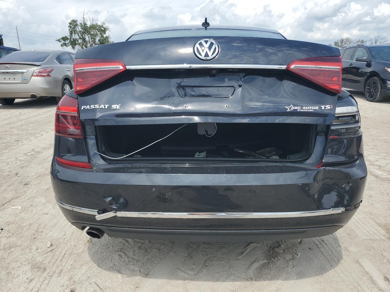 1VWGT7A39HC069400 2017 Volkswagen Passat Se