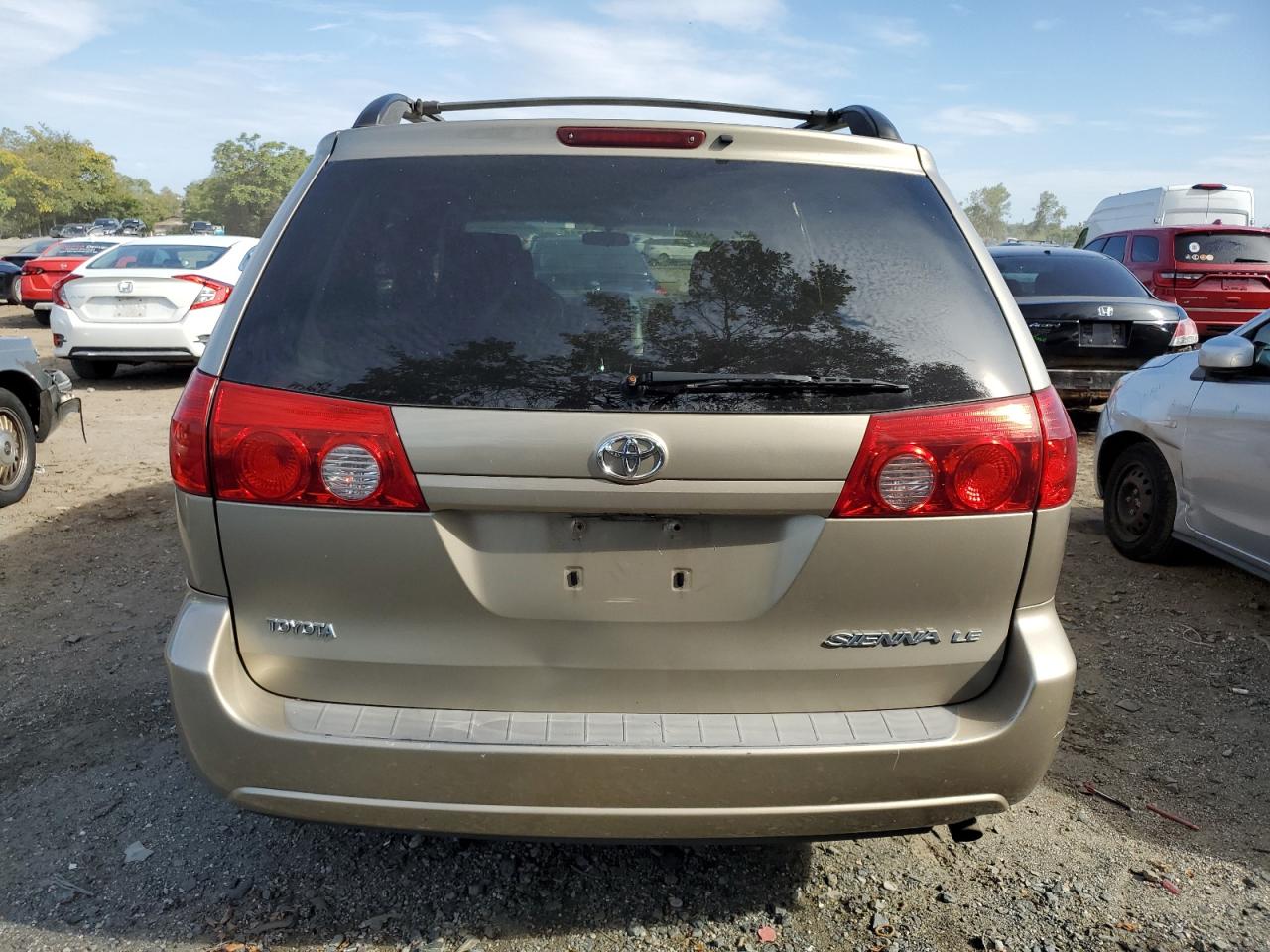 2007 Toyota Sienna Ce VIN: 5TDZK23C67S000501 Lot: 72147144