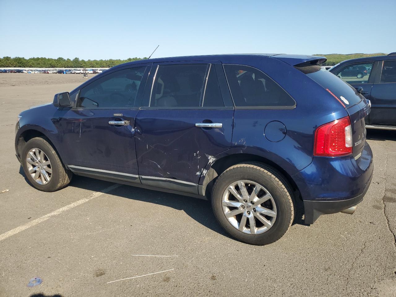 2011 Ford Edge - Image 2