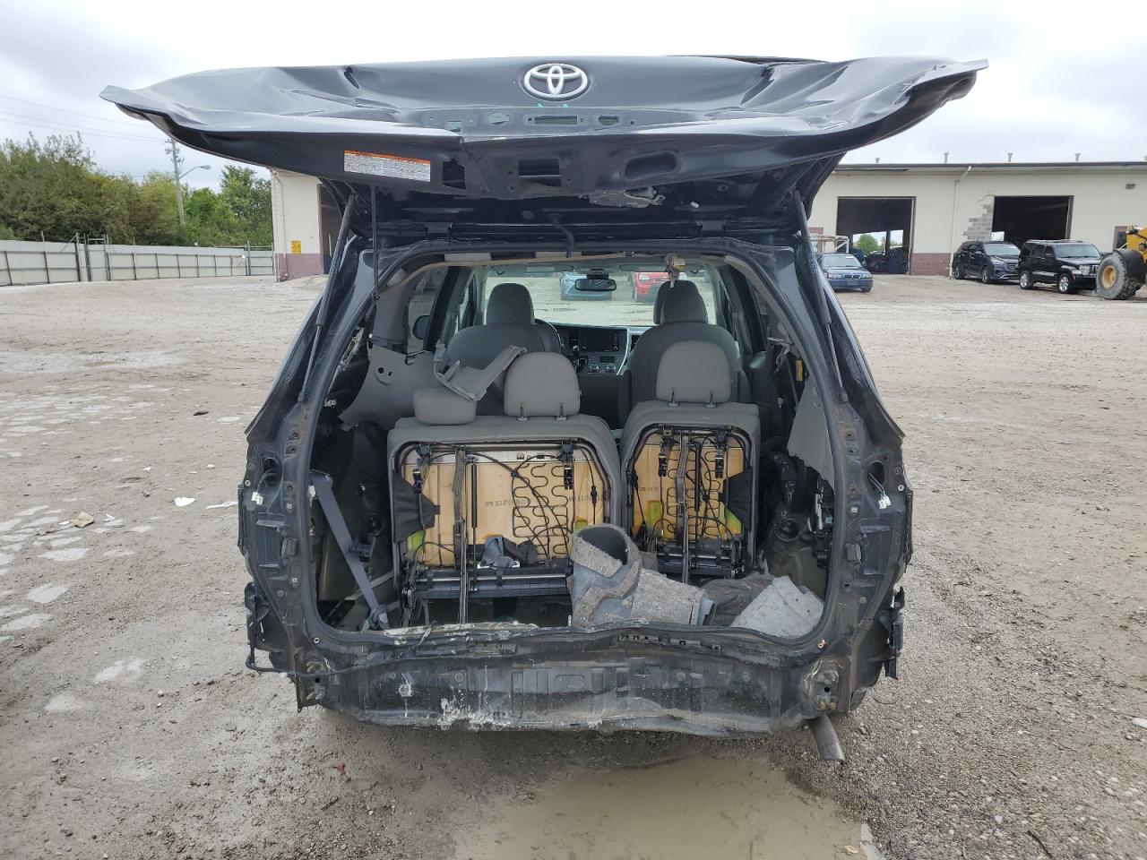 5TDYZ3DCXLS038450 2020 Toyota Sienna Xle