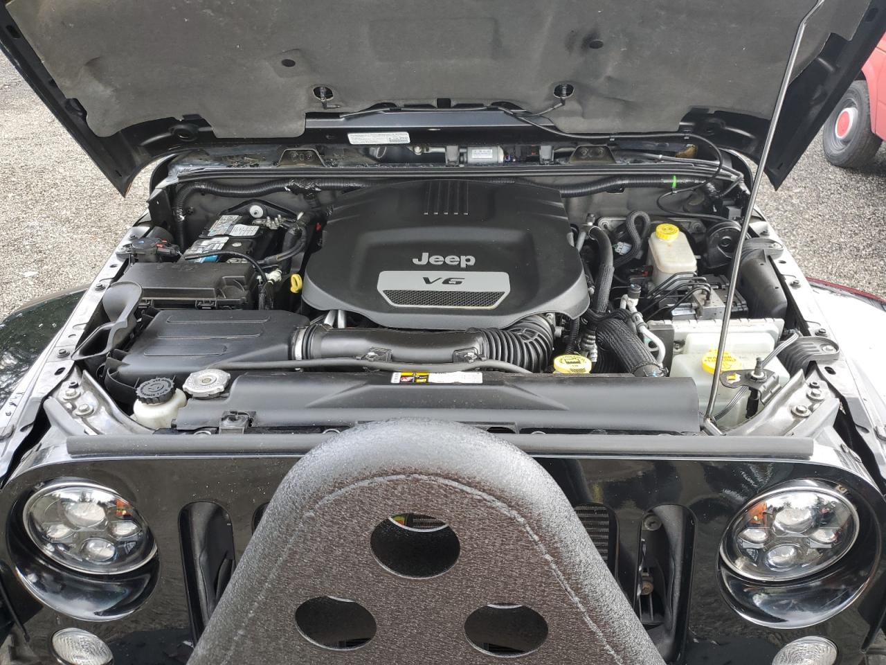 2014 Jeep Wrangler - Image 11