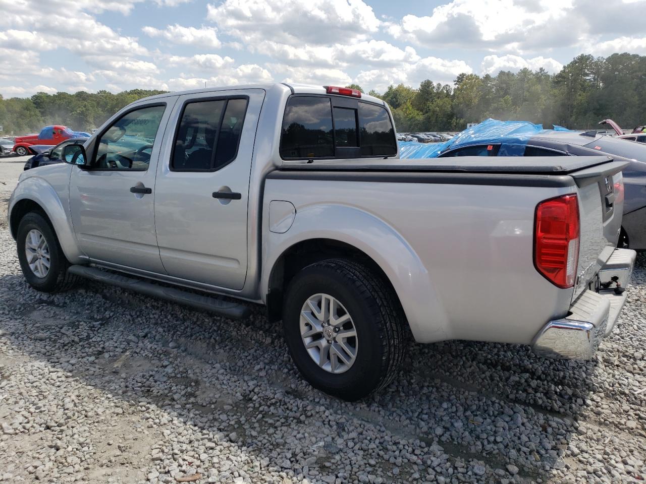 1N6AD0ER8FN769290 2015 NISSAN NAVARA - Image 2