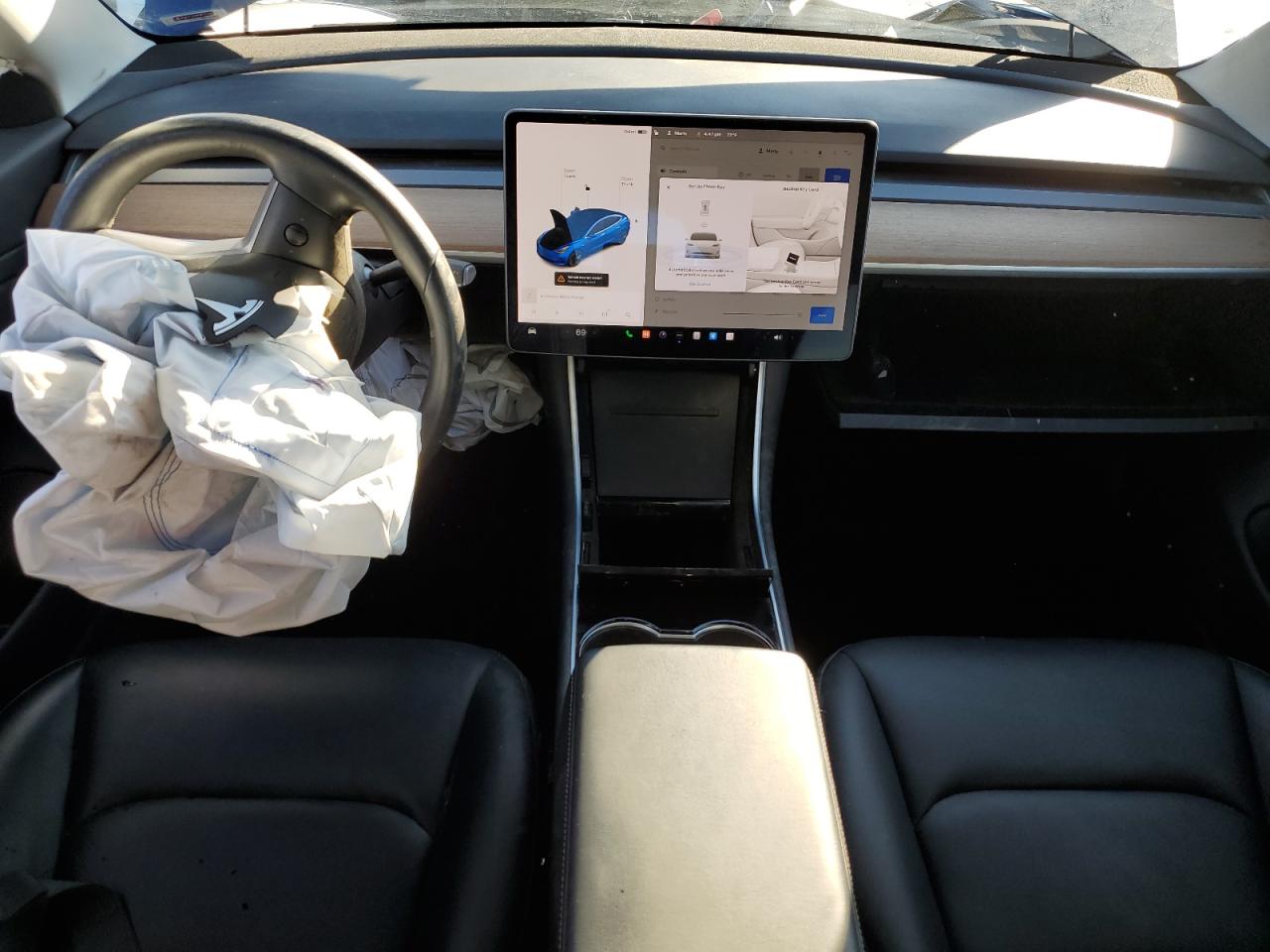 5YJ3E1EB5KF199484 2019 Tesla Model 3