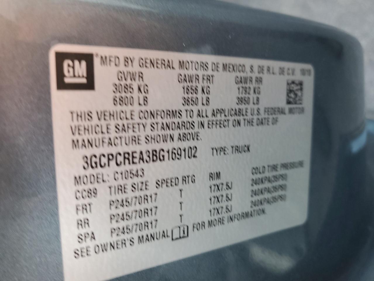 2011 Chevrolet Silverado - Image 13