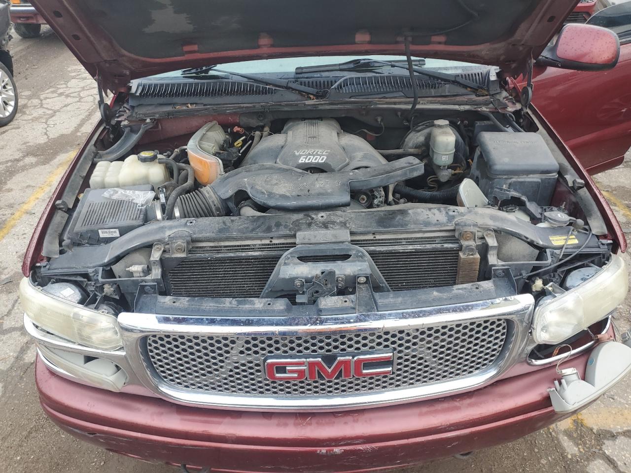 1GKEK63UX1J302705 2001 GMC Denali