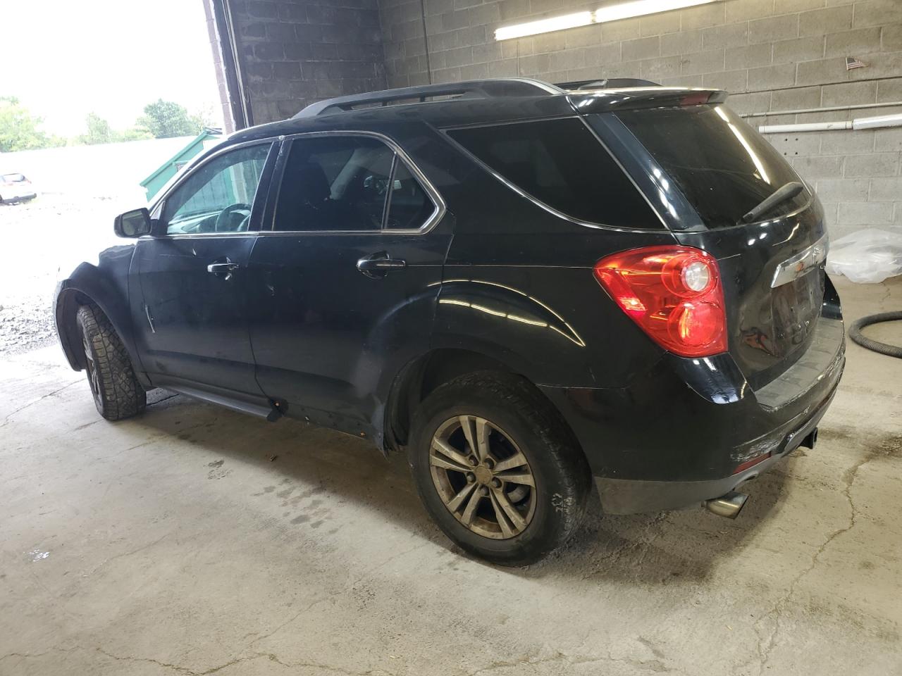 2010 Chevrolet Equinox - Image 2