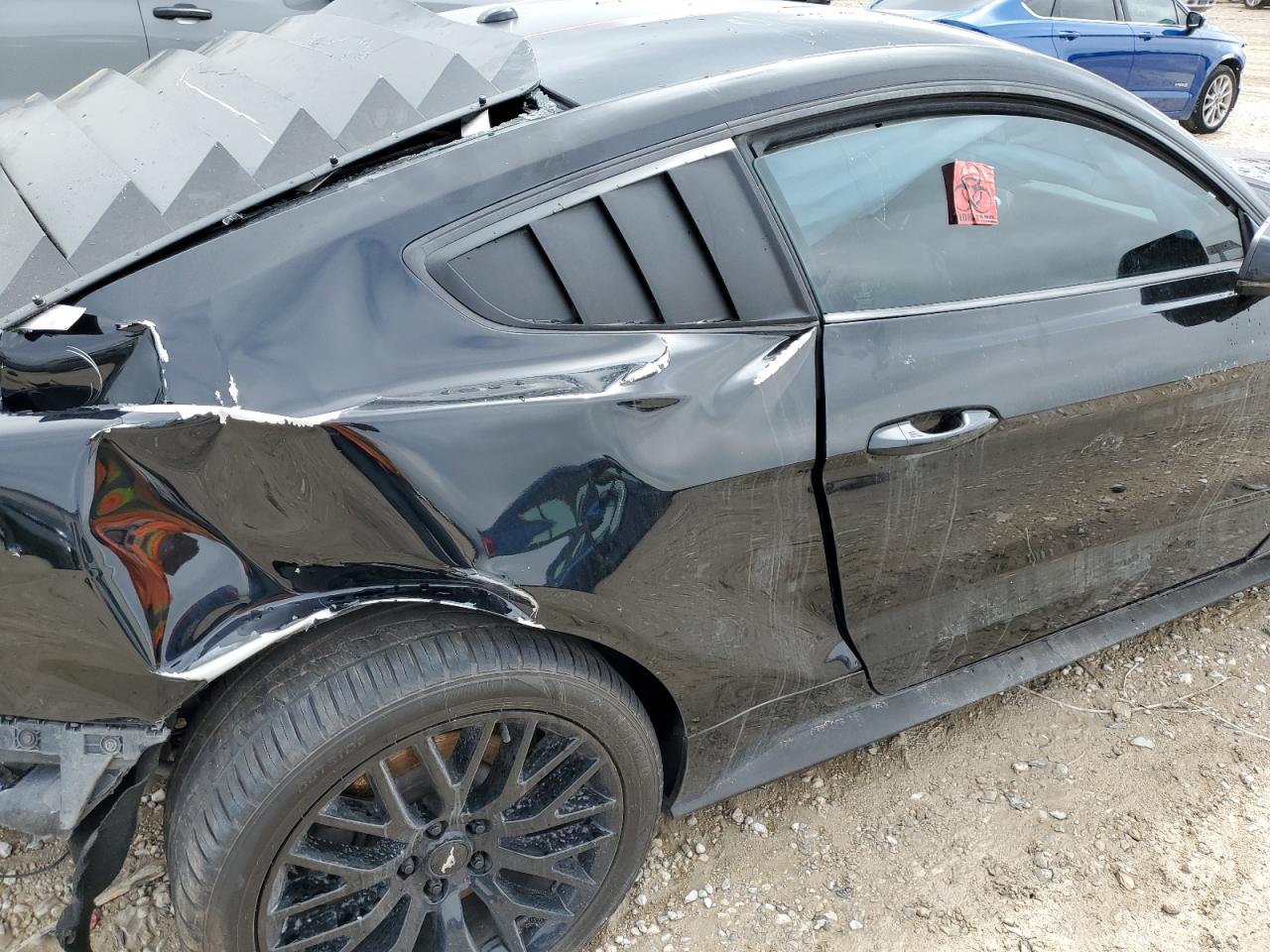 2019 Ford Mustang - Image 10