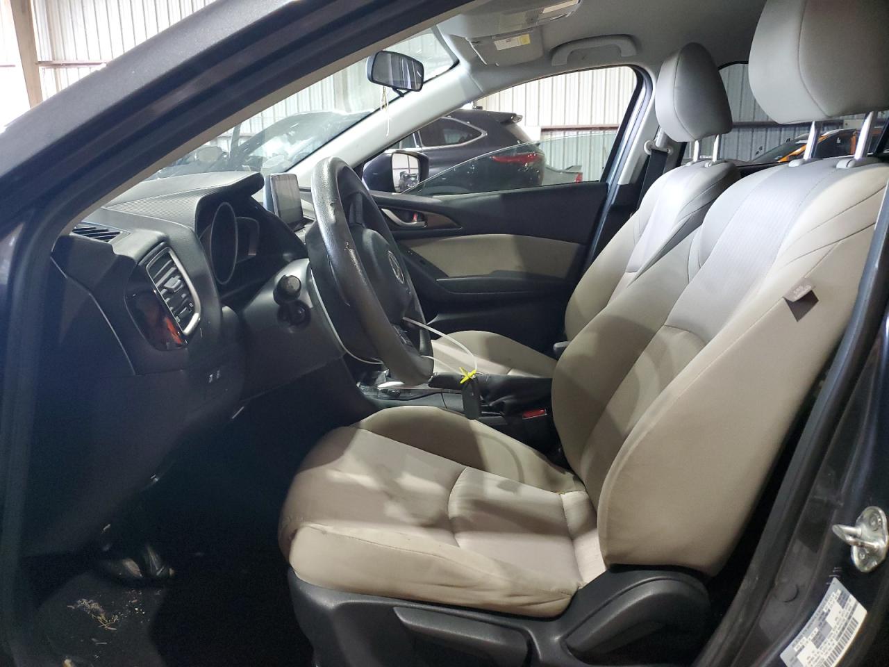 2015 Mazda 3 - Image 7