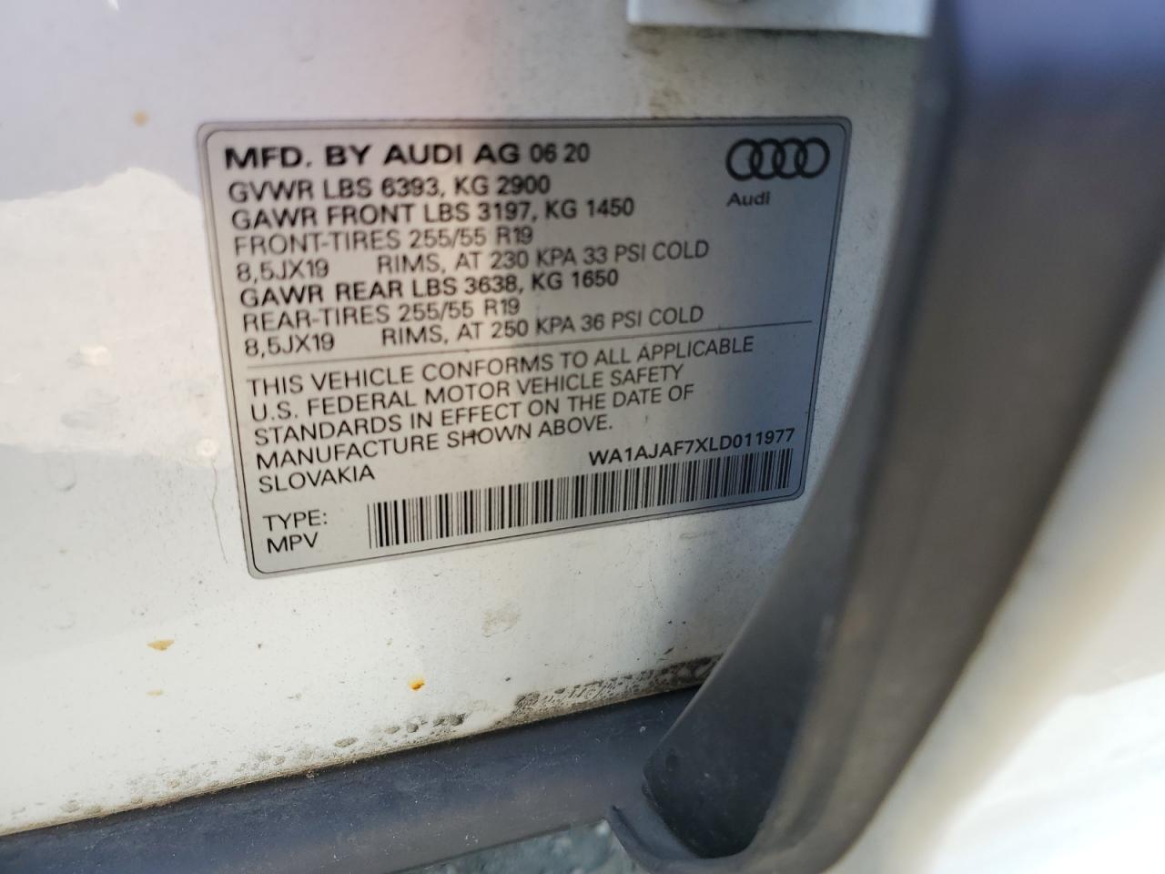 WA1AJAF7XLD011977 2020 Audi Q7 Premium