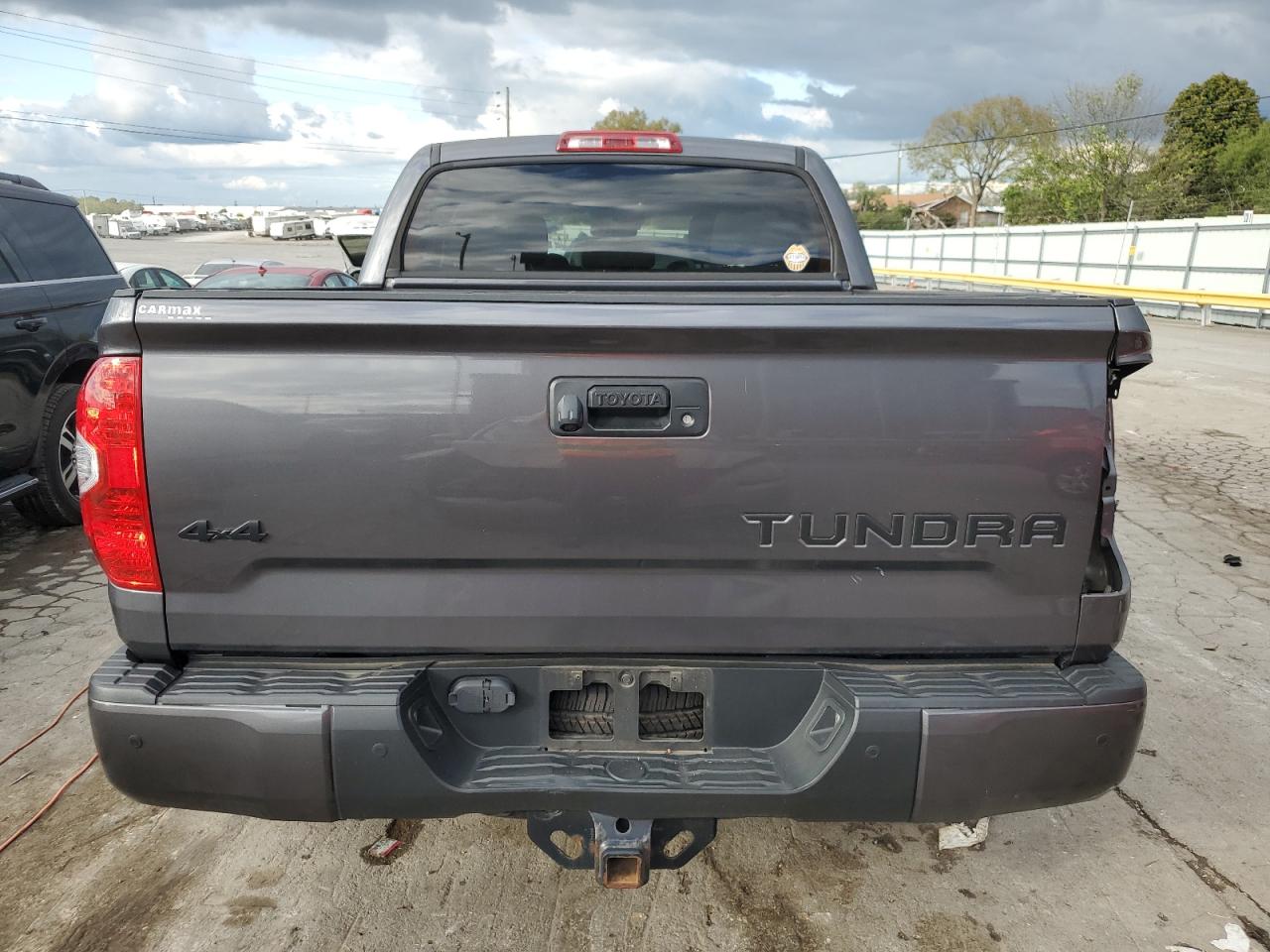 5TFDW5F10KX835104 2019 Toyota Tundra Crewmax Sr5