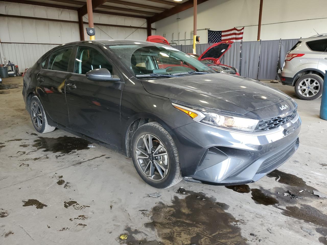 2022 Kia Forte - Image 4