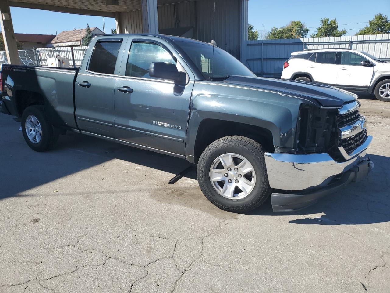 VIN 1GCVKRECXJZ129710 2018 CHEVROLET ALL Models no.4