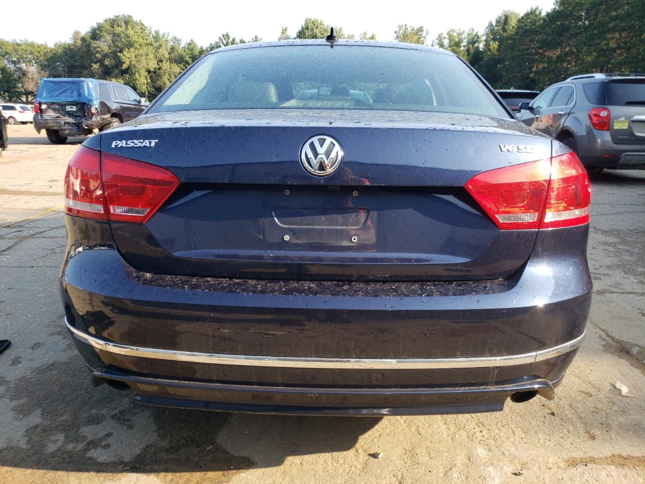 1VWCM7A33FC093491 2015 Volkswagen Passat Sel