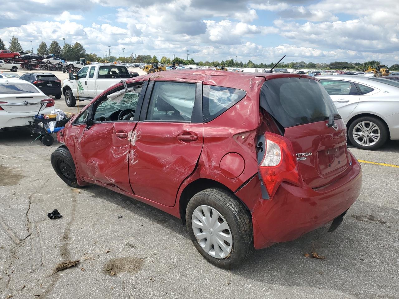 2014 Nissan Versa - Image 2