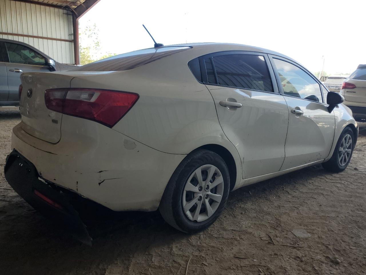 2015 Kia Rio - Image 3
