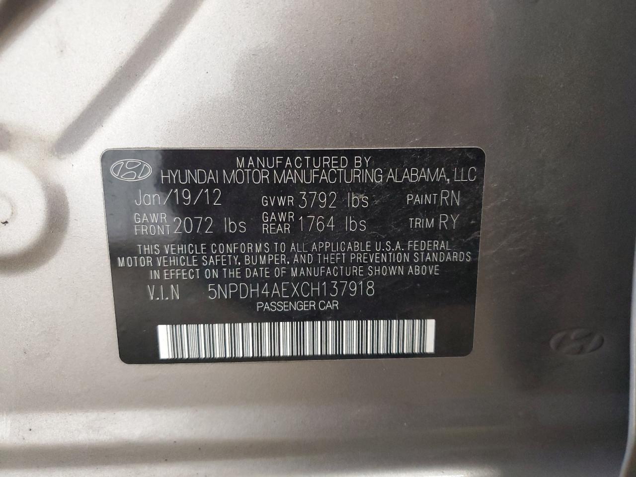 2012 Hyundai Elantra - Image 14
