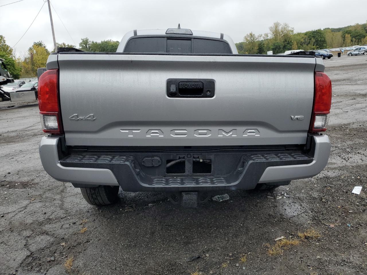 5TFDZ5BN4JX032276 2018 Toyota Tacoma Double Cab