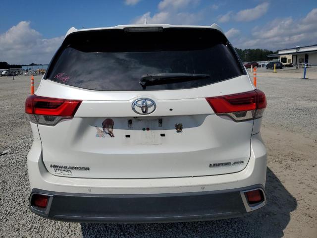  TOYOTA HIGHLANDER 2018 Белы