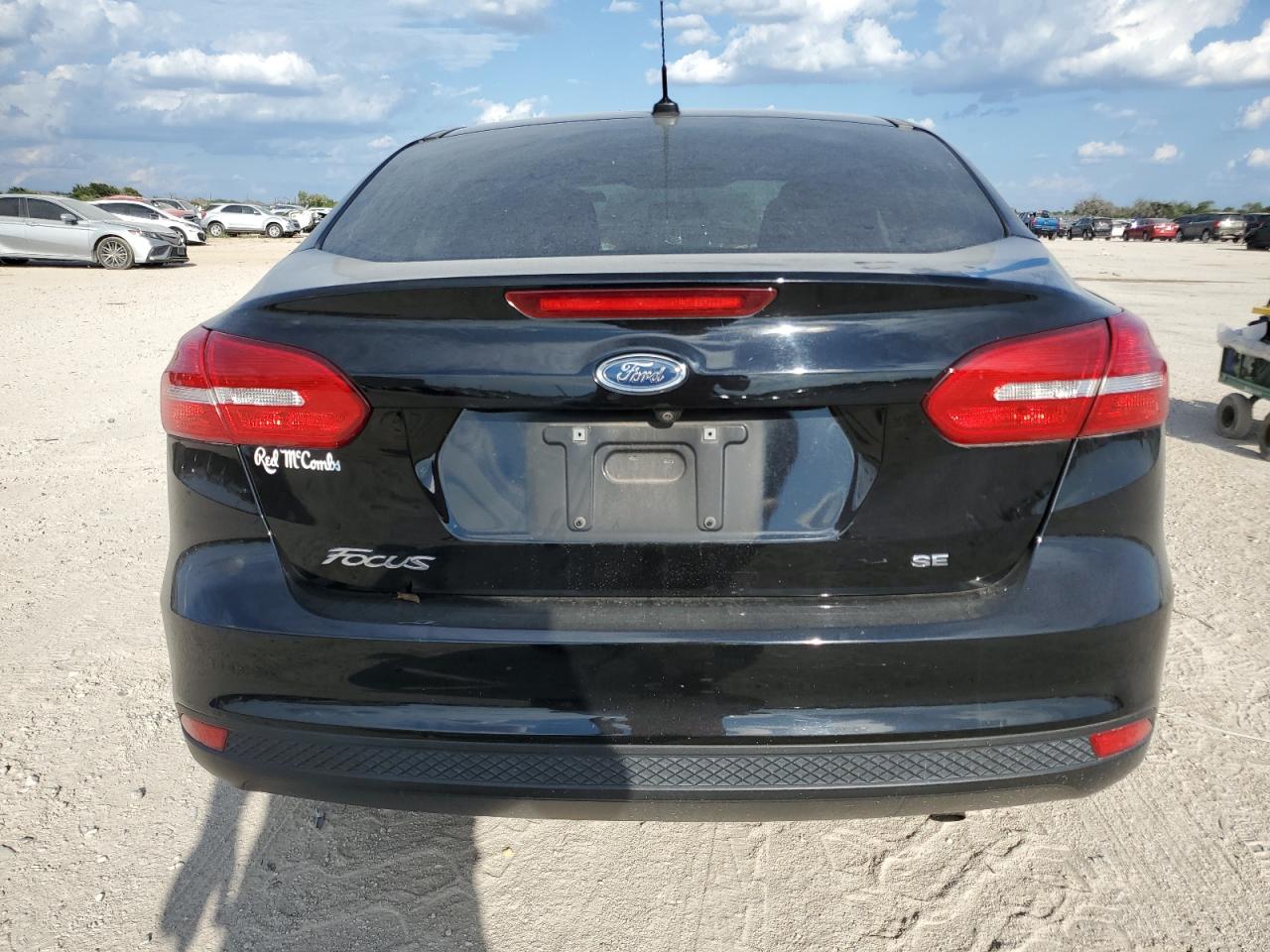 1FADP3F2XHL341607 2017 Ford Focus Se