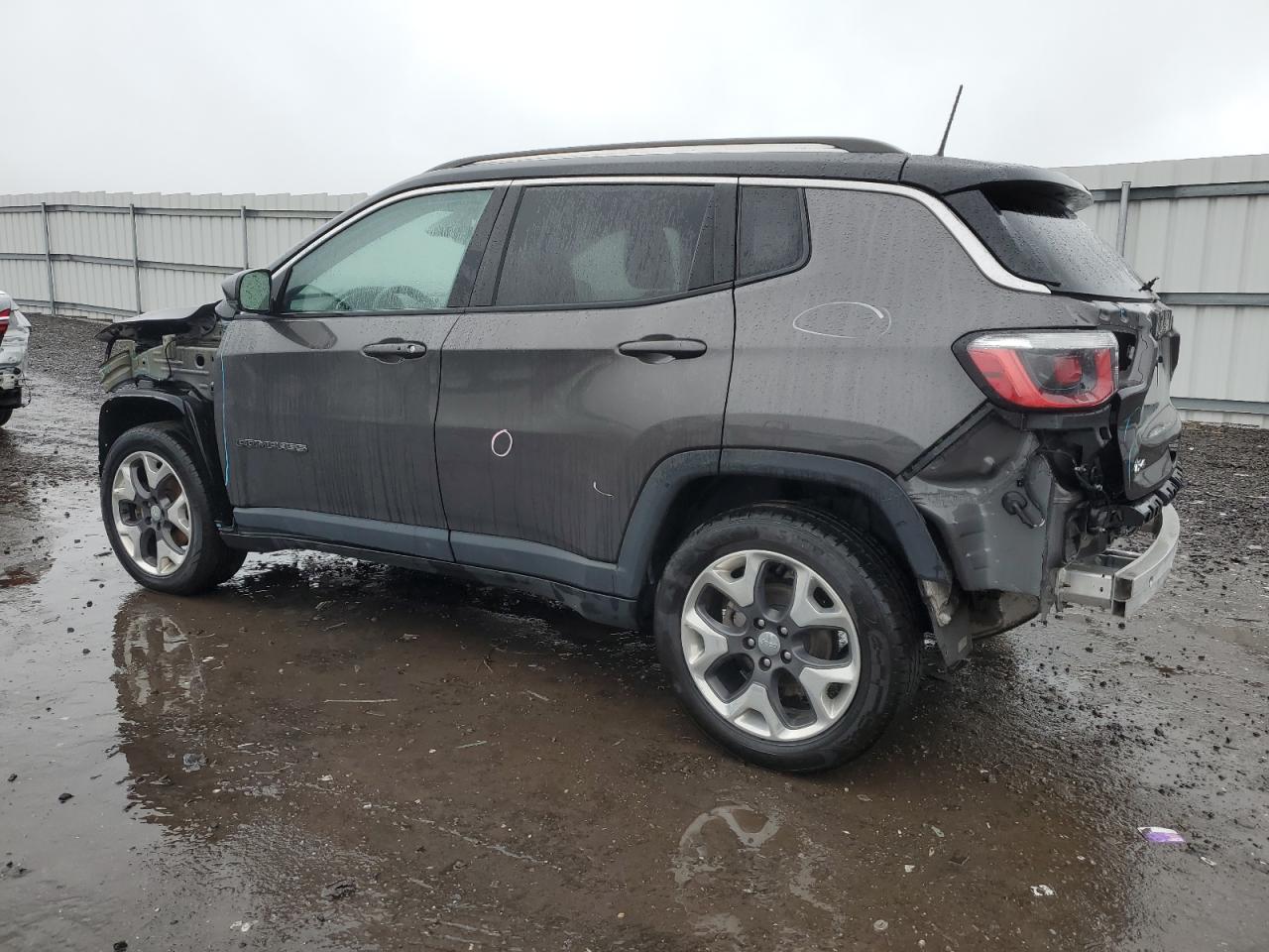 3C4NJDCB3JT354591 2018 JEEP COMPASS - Image 2