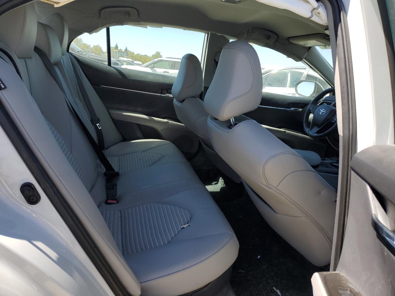 2022 Toyota Camry - Image 10