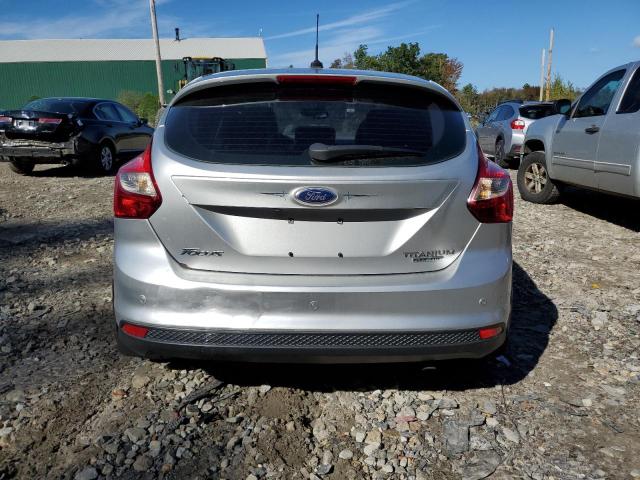  FORD FOCUS 2014 Серебристый