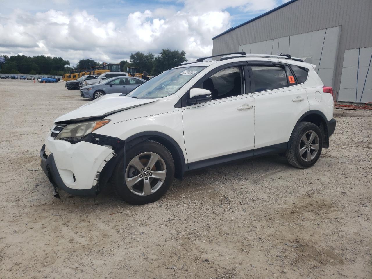 JTMWFREV1FJ042696 2015 TOYOTA RAV 4 - Image 1