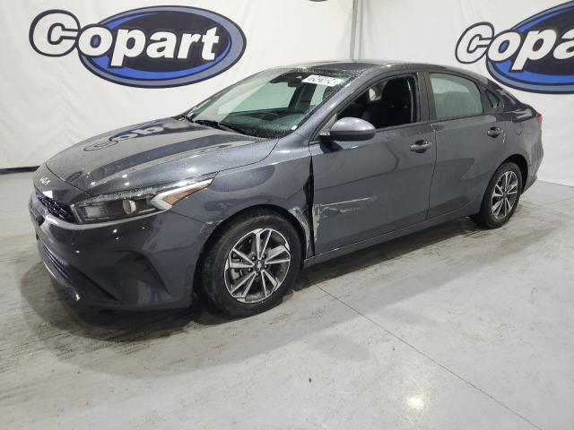 3KPF24AD4PE551384 Kia Forte LX