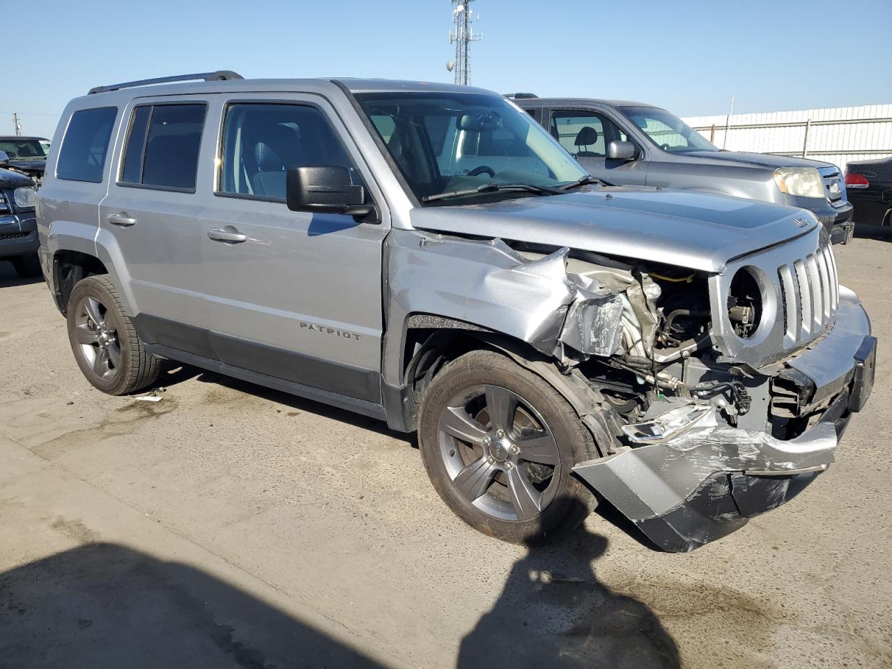 2017 Jeep Liberty (Patriot) - Image 4