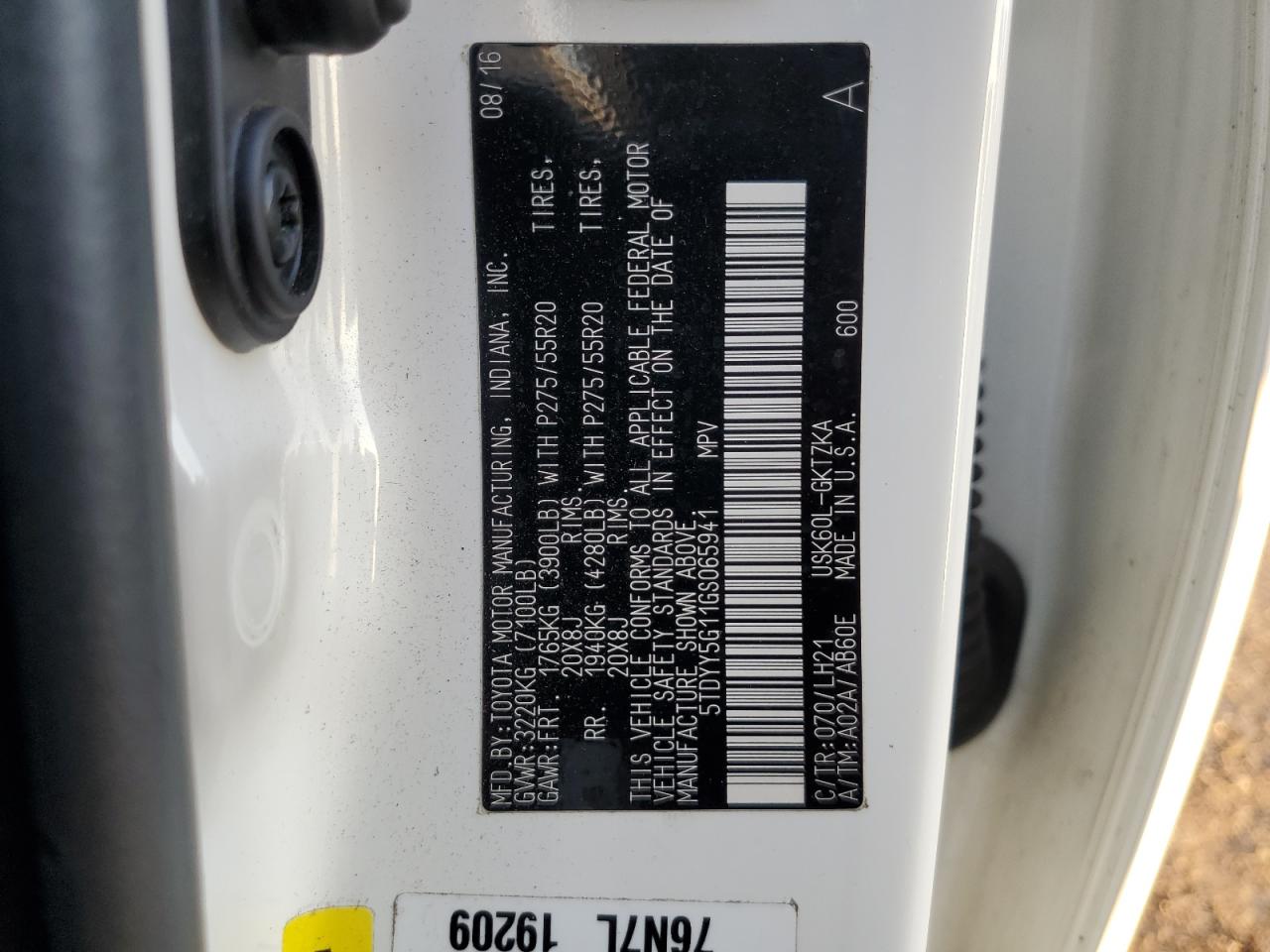 5TDYY5G11GS065941 2016 Toyota Sequoia Platinum