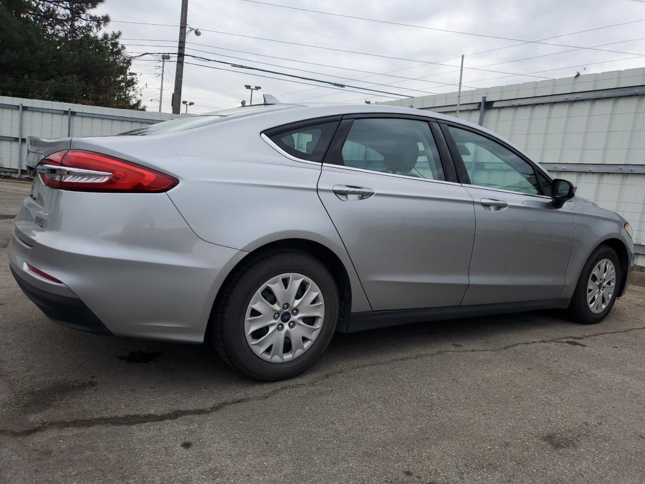 2020 Ford Fusion - Image 3